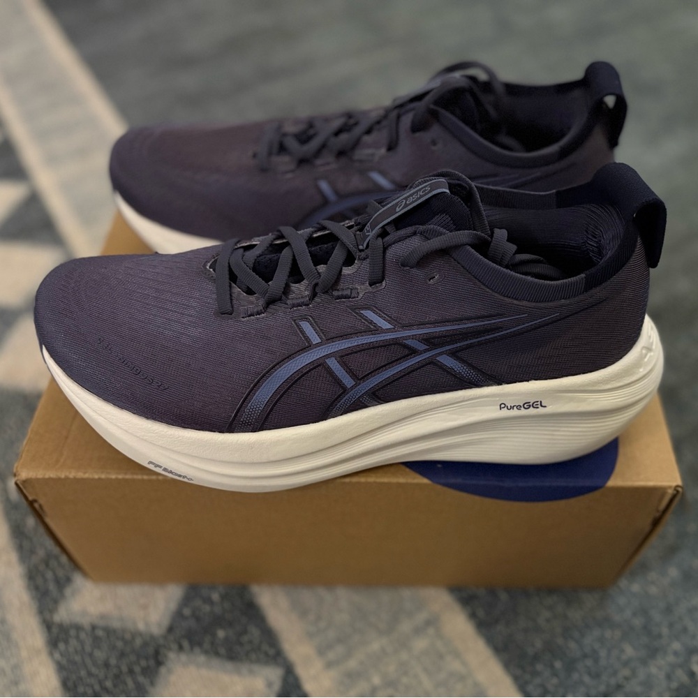 Asics Men's Gel Nimbus 27 Shoes